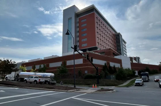 Asheville Levanta Aviso de Hervir Agua, pero el Hospital Mission Mantiene Precauciones
