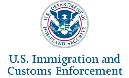 Buscan respaldo para ley que protegería áreas sensibles de operativos de ICE