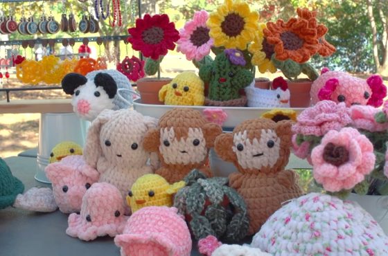 Cuando el crochet se convierte en refugio, arte y esperanza